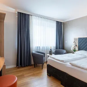 Hotel Plaza Rieker Hauptbahnhof, Stoccarda