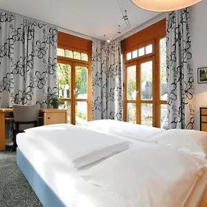 Waldperlach By Blattl Hotel Monaco di Baviera
